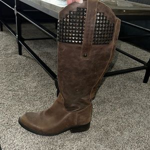 Steve Madden studded riding boots womens leather!! Worn but great condition!